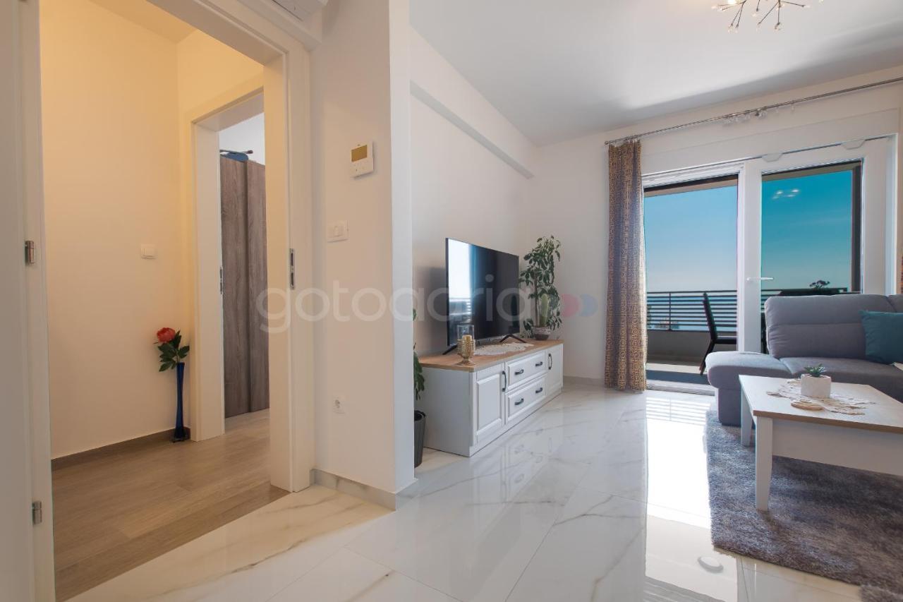 מאקרסקה Sea View Apartment Ljiljana מראה חיצוני תמונה